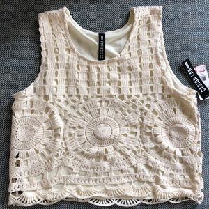 Design Lab Crochet Crop top